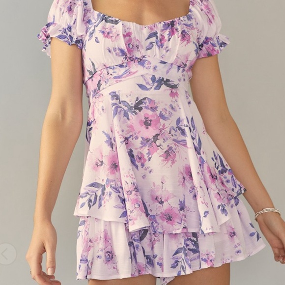 Vivian Floral Romper, size XS - Picture 8 of 10